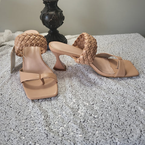 8.25.23 Shoes Tan  (8.5) Sq Heels Sandals NEW