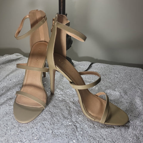 9.26.23 Venus Strappy Sandals Nude (10) 3.5" NEW