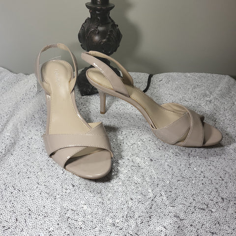 5.8.23 Shoes CalvinK (8) Beige Pat Heels NEW