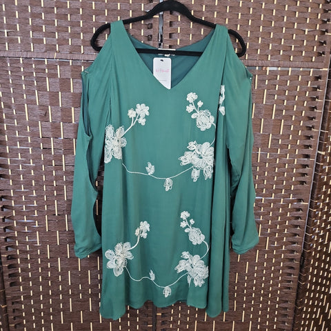 02.05.24 Entro(L) Grn Embroid Tunic Dress NEW