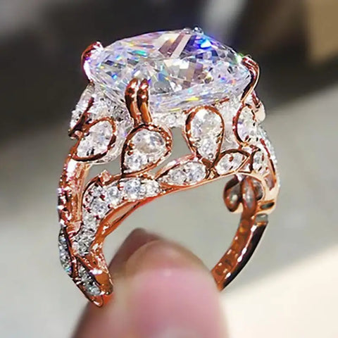 5.12.23 Ring Zircon Rose Gold Solitaire