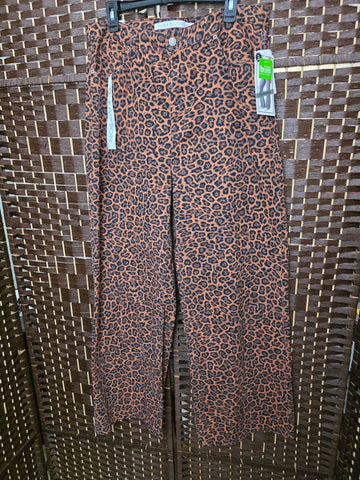 10.08.25 TenselTwn (15/32) HiRise Wide Leg Leop Jeans NEW