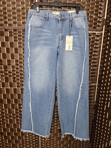 8.12.25 1030 (7-28) Denim Jeans Wide Legs Fringe Sides NEW