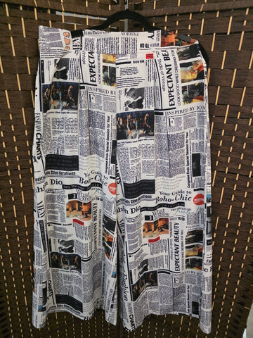 01.26.26 Newspaper White Palazzo Pants (8-10=L) NEW