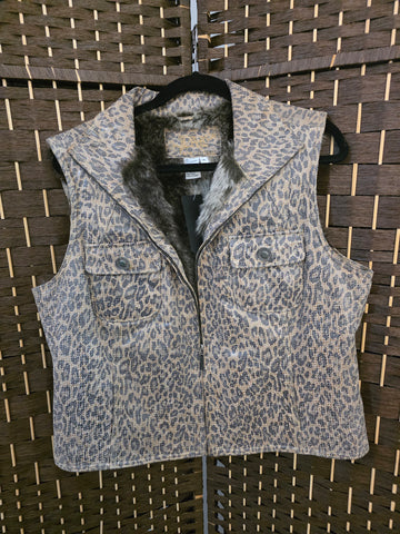 01.26.26  LAL (L-XL) Animal Prnt w/Fur lining Leather Vest
