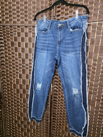 09.16.25 BanJar Jeans (M-L) Dist Fring Side NEW