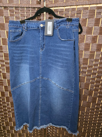 10.08.25 Denim Skirt (XL) Distressed Midi Frayed Hem