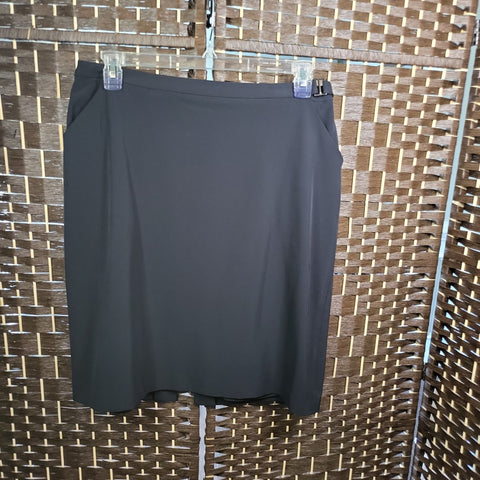 11.4.22 JonesNY (14) Blk Skirt